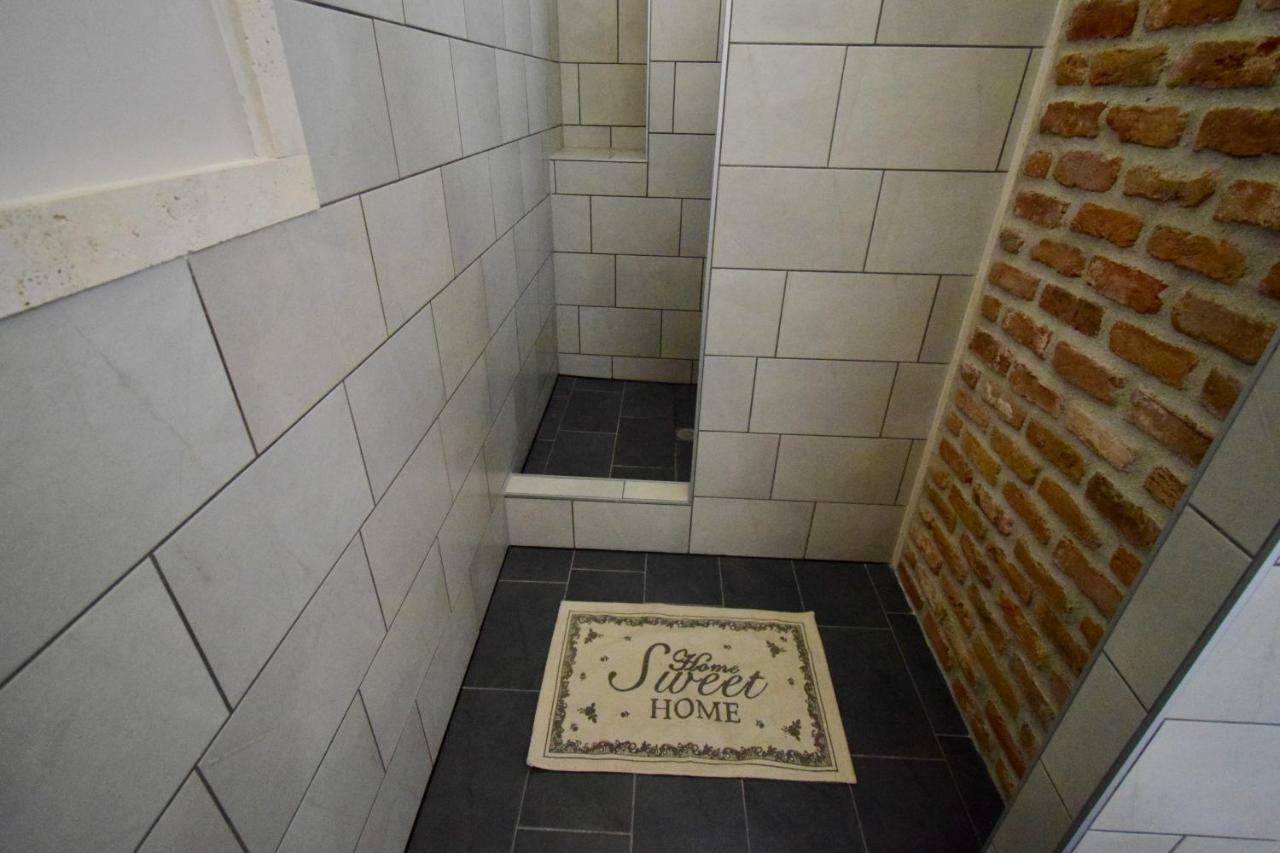 Comfort Room Салоники Экстерьер фото