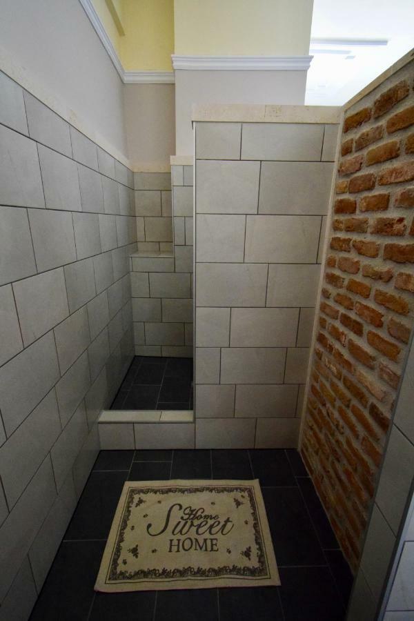 Comfort Room Салоники Экстерьер фото