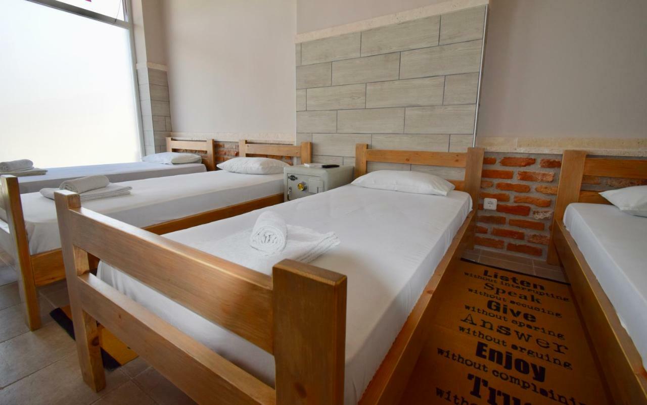 Comfort Room Салоники Экстерьер фото