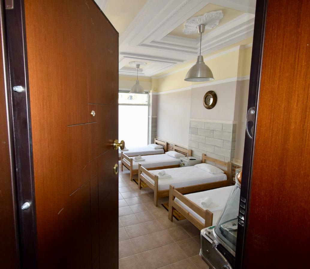 Comfort Room Салоники Экстерьер фото