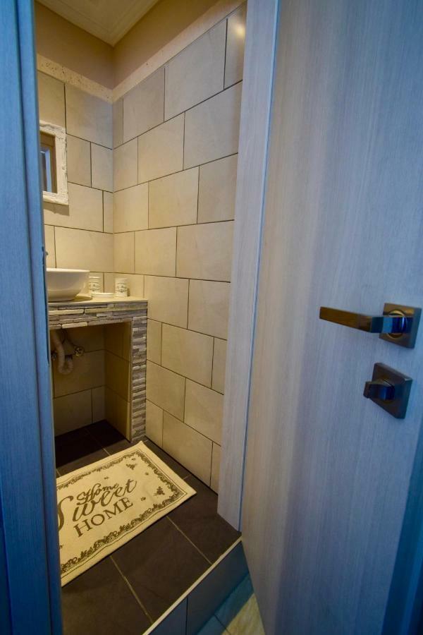 Comfort Room Салоники Экстерьер фото